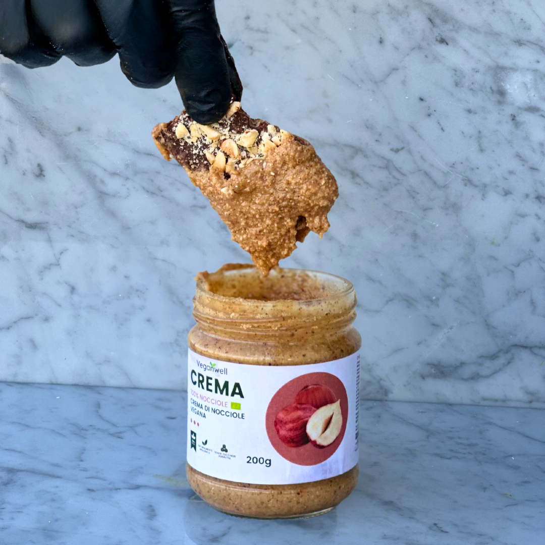 100% Crema di nocciole dalle pendici dell’Etna